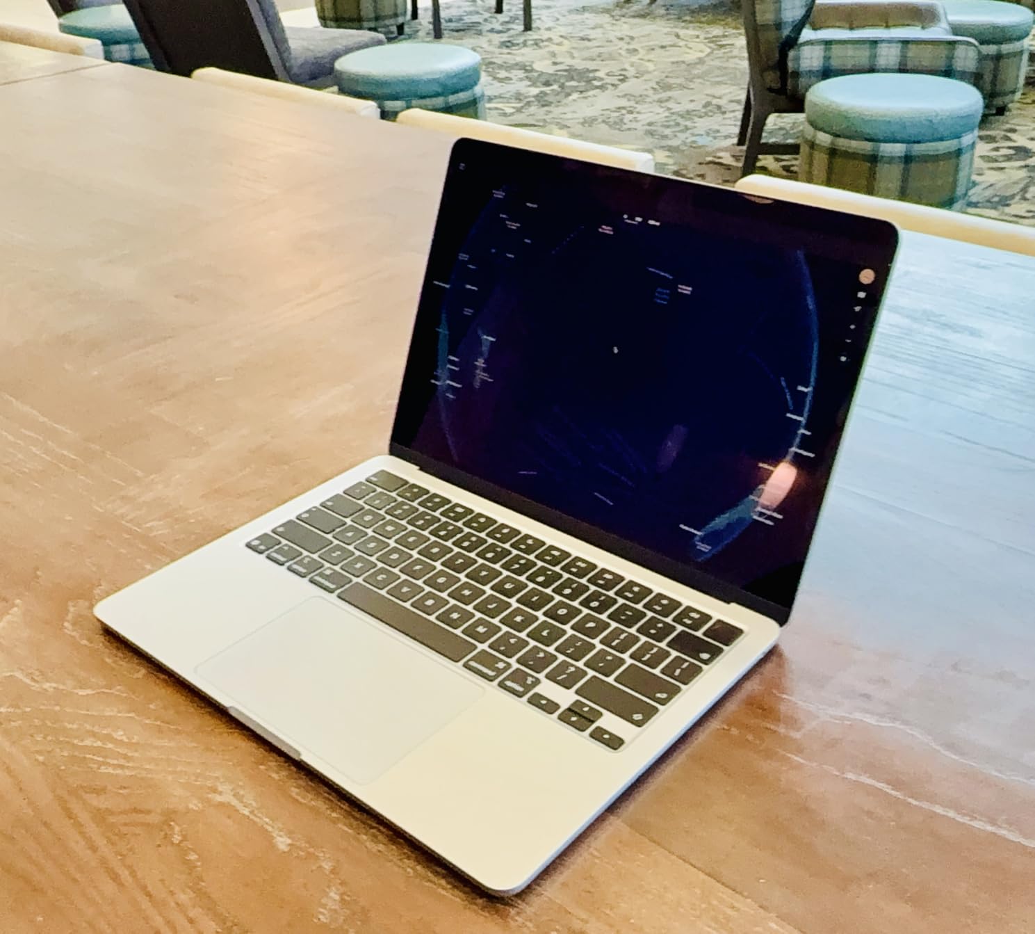 Apple 2026 MacBook Air 13-inch Laptop with M5 chip: Built for AI, 13.6-inch Liquid Retina Display, 16GB Unified Memory, 512GB SSD, 12MP Center Stage Camera, Touch ID, Wi-Fi 7; Midnight customer photo 1