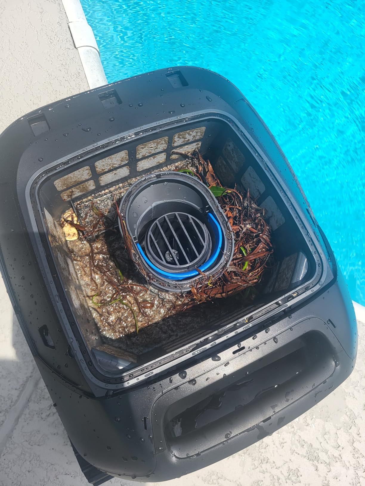 Beatbot Sora 10 Cordless Pool Vacuum Robot for Inground & Above Ground Pools, 6800 GPH Suction, Floor/Wall/Waterline/Shallow Area Cleaning, Waterline Parking, 300 Mins Runtime, Mint Green customer photo 1