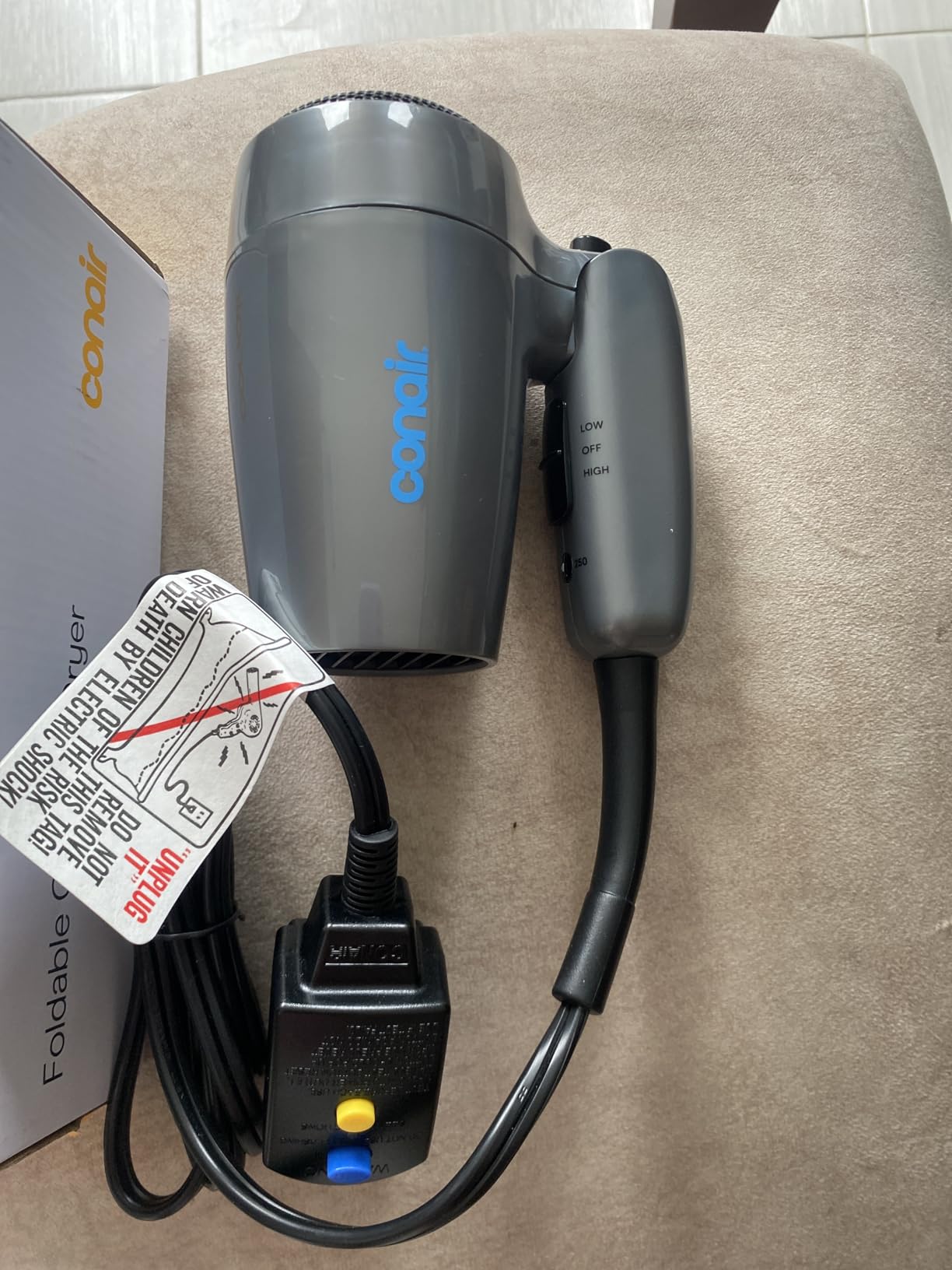 Conair 1875 Watt Travel Hair Dryer customer photo 2