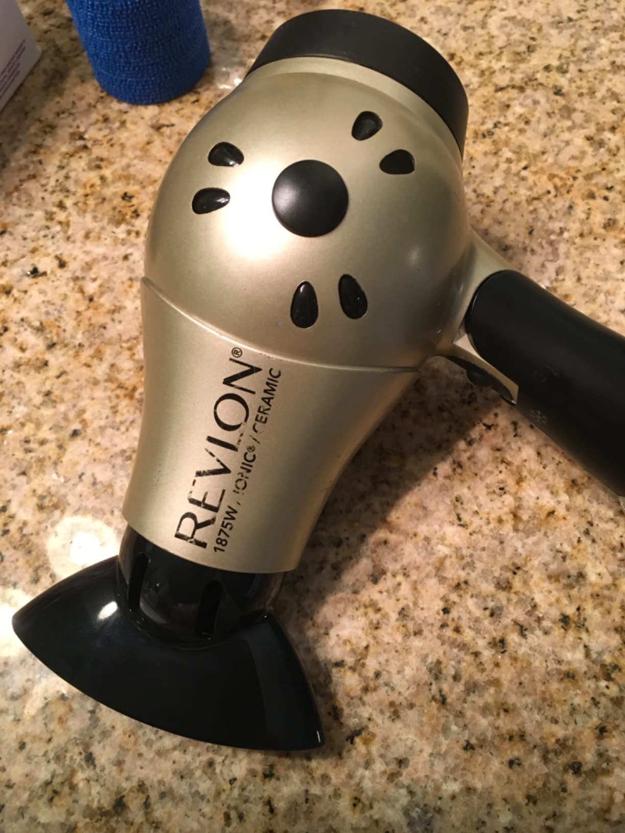 REVLON 1875W Compact Folding Handle Hair Dryer | Great for Travel customer photo 1