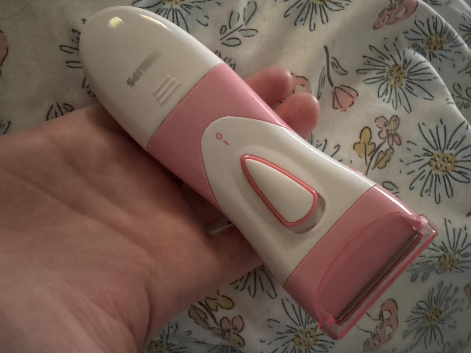 Philips SatinShave Essential Women’s Wet & Dry Electric Shaver for Legs & Body, Cordless, with Hypoallergenic Foil, HP6306/50 customer photo 2
