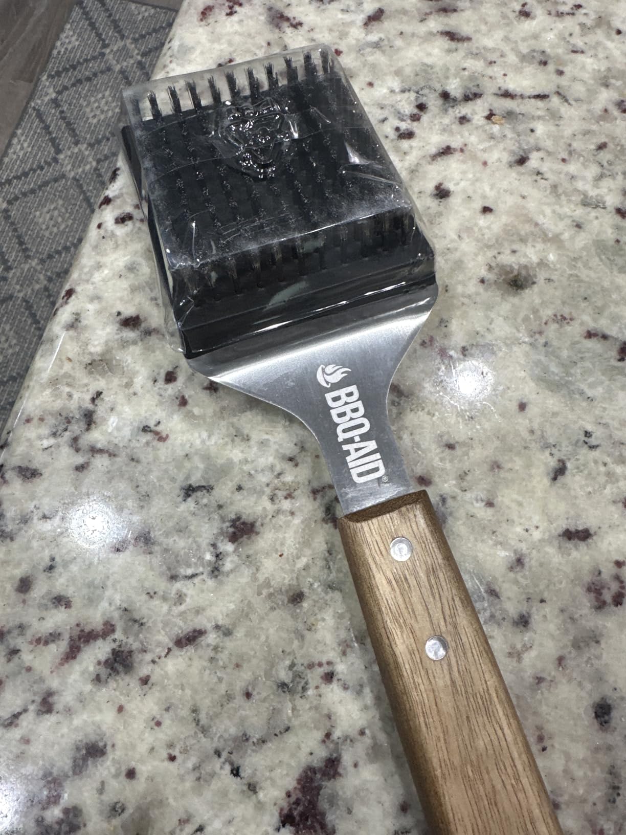 BBQ-Aid Grill Brush and Scraper for Barbecue – Grill Brush for Outdoor Grill with Extended, Large Wooden Handle and Replaceable Stainless Steel Bristles Head –No Scratch- BBQ Grill Brush for Any Grill customer photo 1