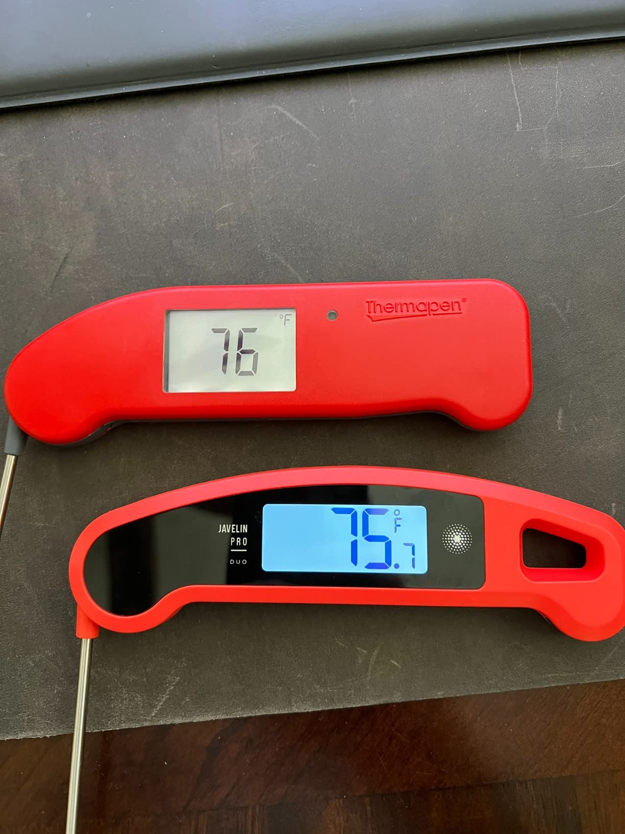 Lavatools Javelin® PRO Classic Ultra-Fast 2-Second Professional Digital Instant Read Meat Thermometer for Grill and Cooking, Auto-Rotating Backlit Display, IP65 Water Resistant, NSF Certified – Sambal customer photo 1
