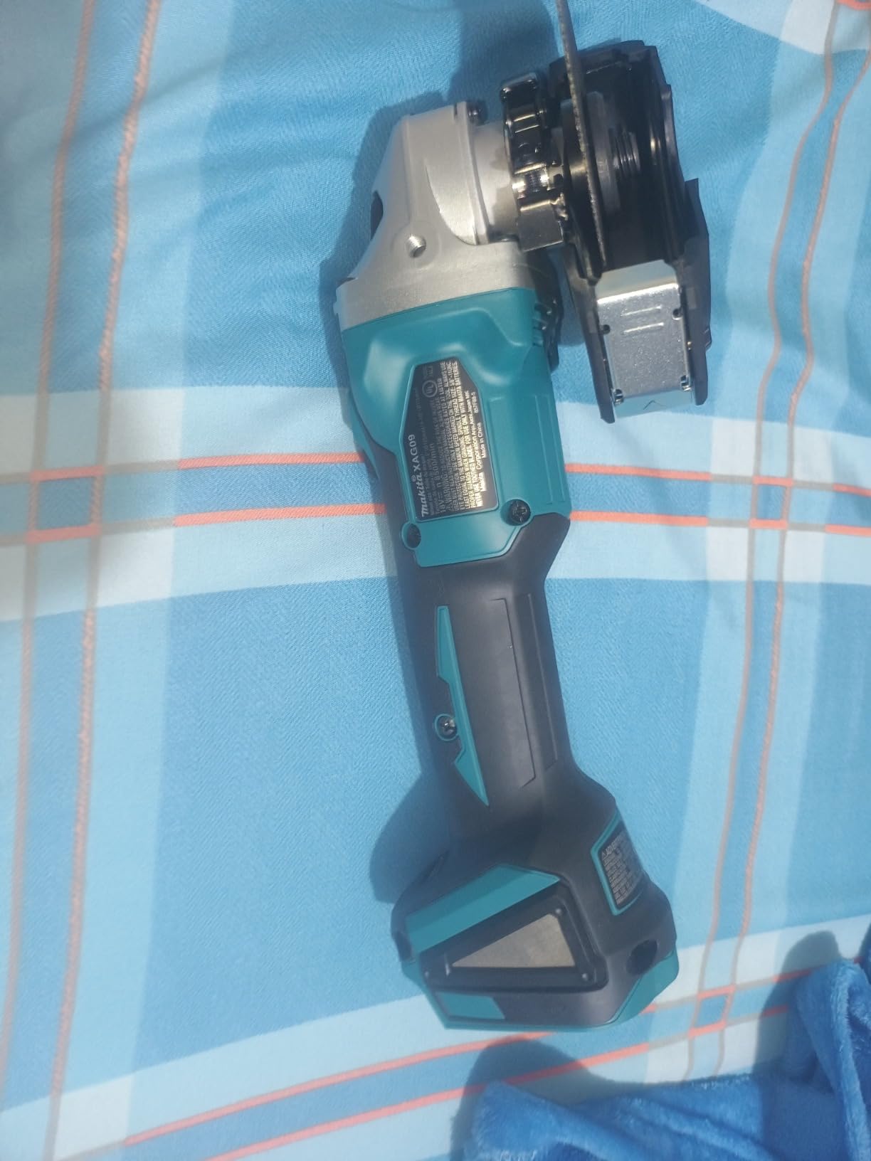 Makita XAG09Z 18V LXT Lithium-Ion Brushless Cordless 4-1/2