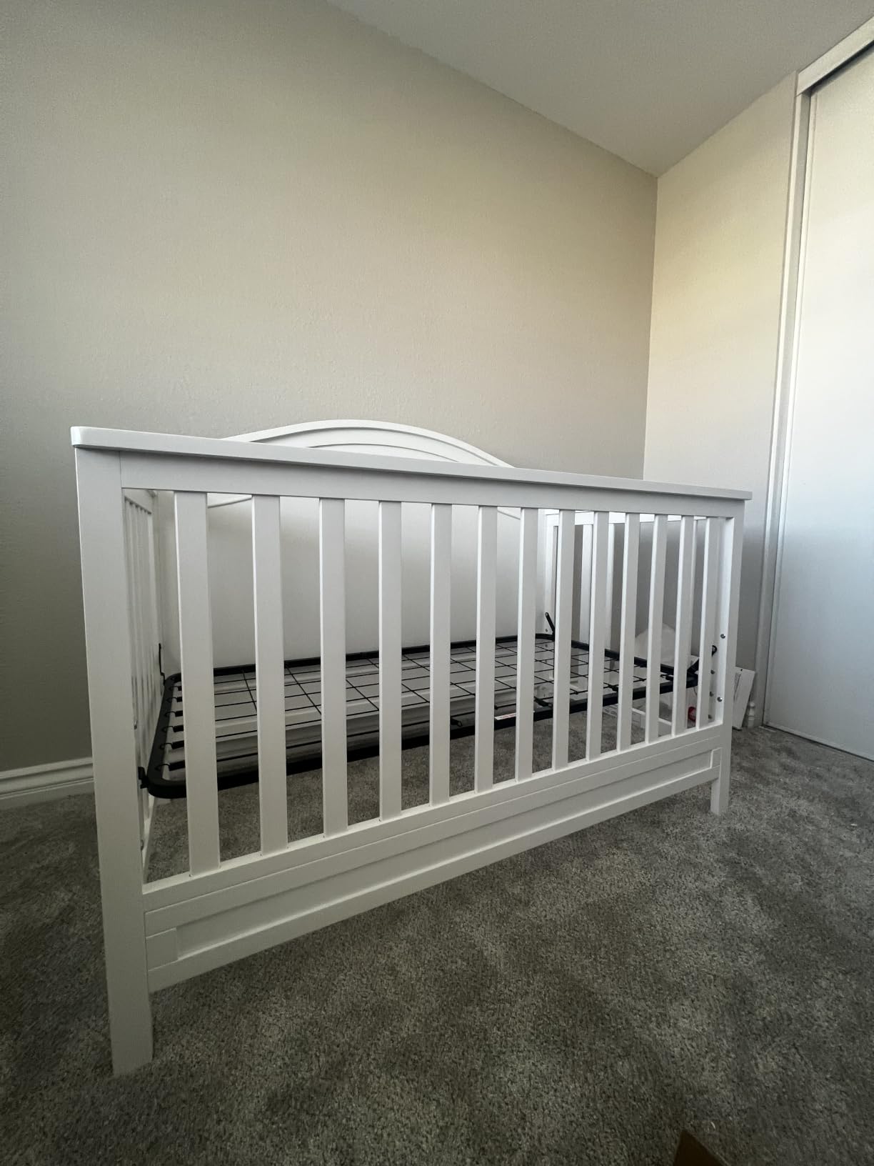 DaVinci Charlie 4-in-1 Convertible Crib, GREENGUARD Certified, White customer photo 1