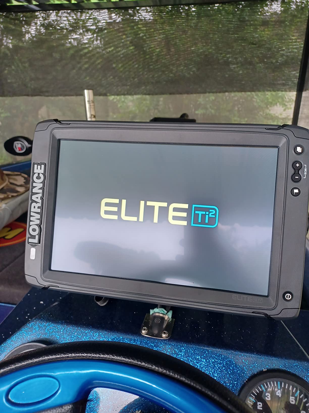 Elite-12 Ti2-12-inch Fish Finder Active Imaging 3-in-1Transducer, Wireless Networking, Real-Time Map Creation Preloaded C-MAP US Inland Mapping … customer photo 1