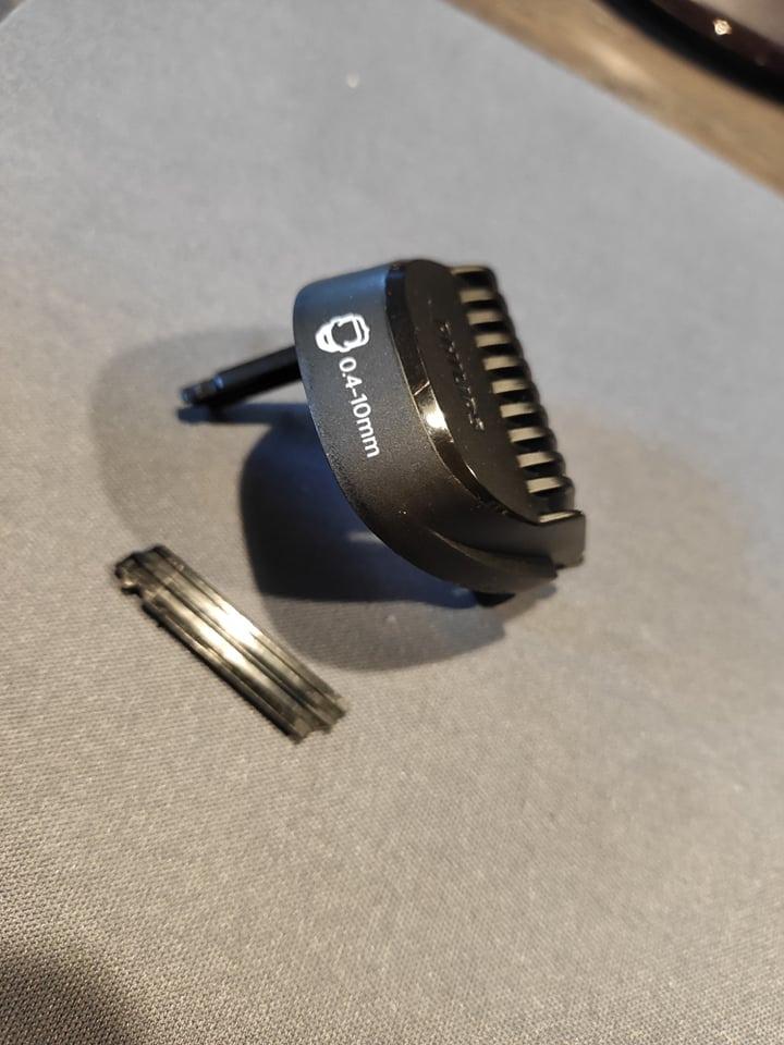 Philips Norelco Beard Trimmer and Hair Clipper Series 5500, electric, cordless, one pass beard trimmer and hair clipper with washable feature for easy clean - No blade oil needed - BT5511/49 customer photo 2