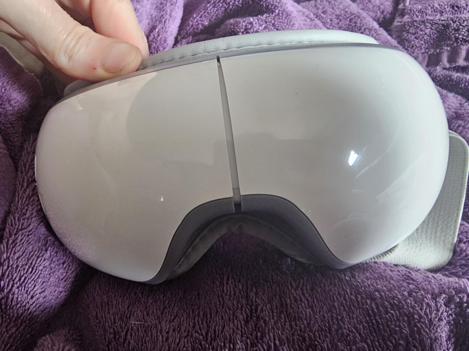 RENPHO Eyeris 1 Eye Massager with Heat, Heated Massage Eye Mask customer photo 2