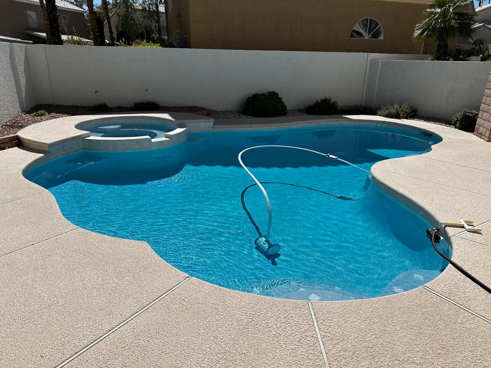 Hayward Poolvergnuegen Suction Pool Cleaner (4 Wheel) Pools up to 20 x 40ft customer photo 1