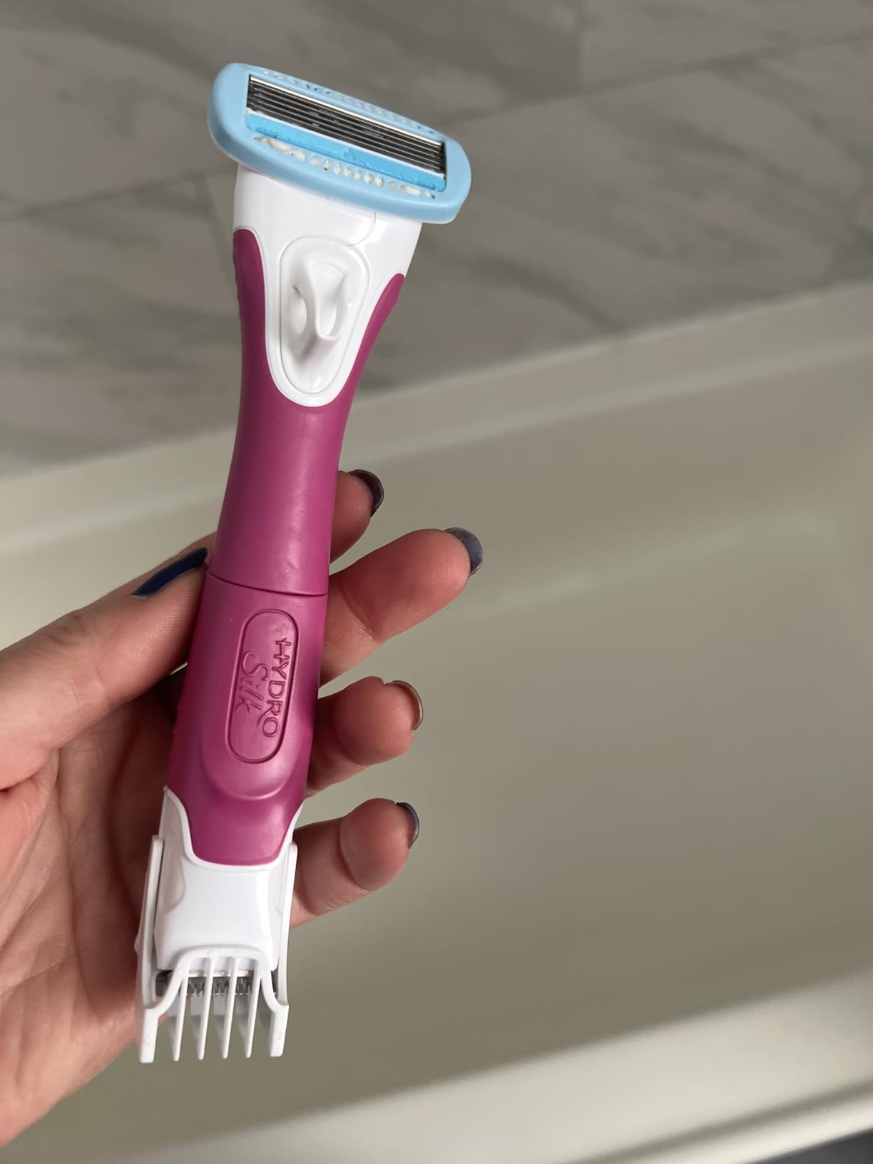 Schick Hydro Silk TrimStyle 2in1 Bikini Trimmer & Razor, Handle & 3 Refills customer photo 2