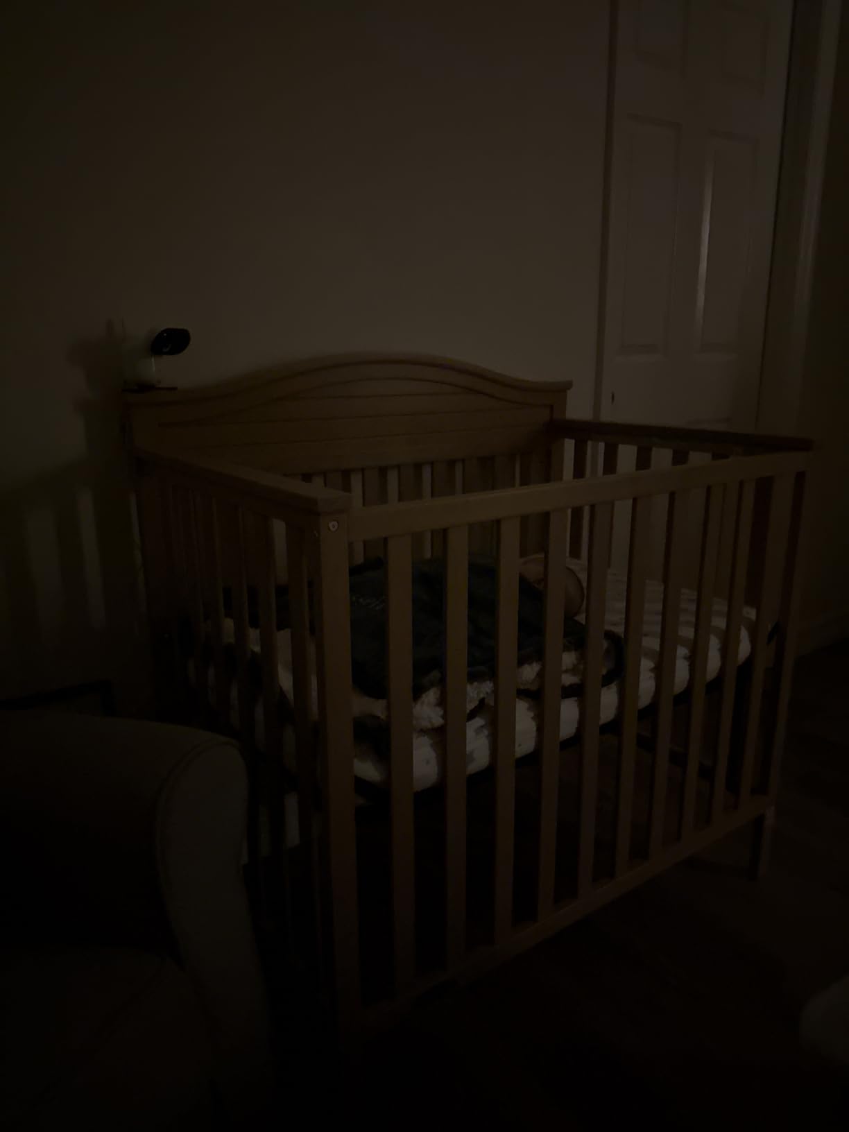 Graco Stella 4-in-1 Convertible Mini Crib with Bonus Mattress, White customer photo 2