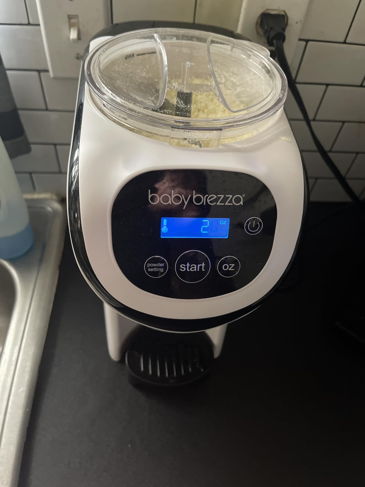 Baby Brezza Formula Pro Mini Baby Formula Maker Machine, White customer photo 2