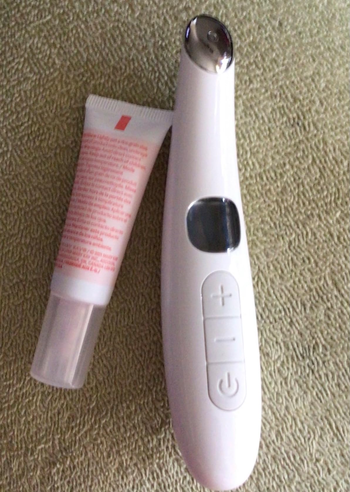 Heated Eye Wand, 3-in-1 Vibrating Eye Lift Wand, White customer photo 2