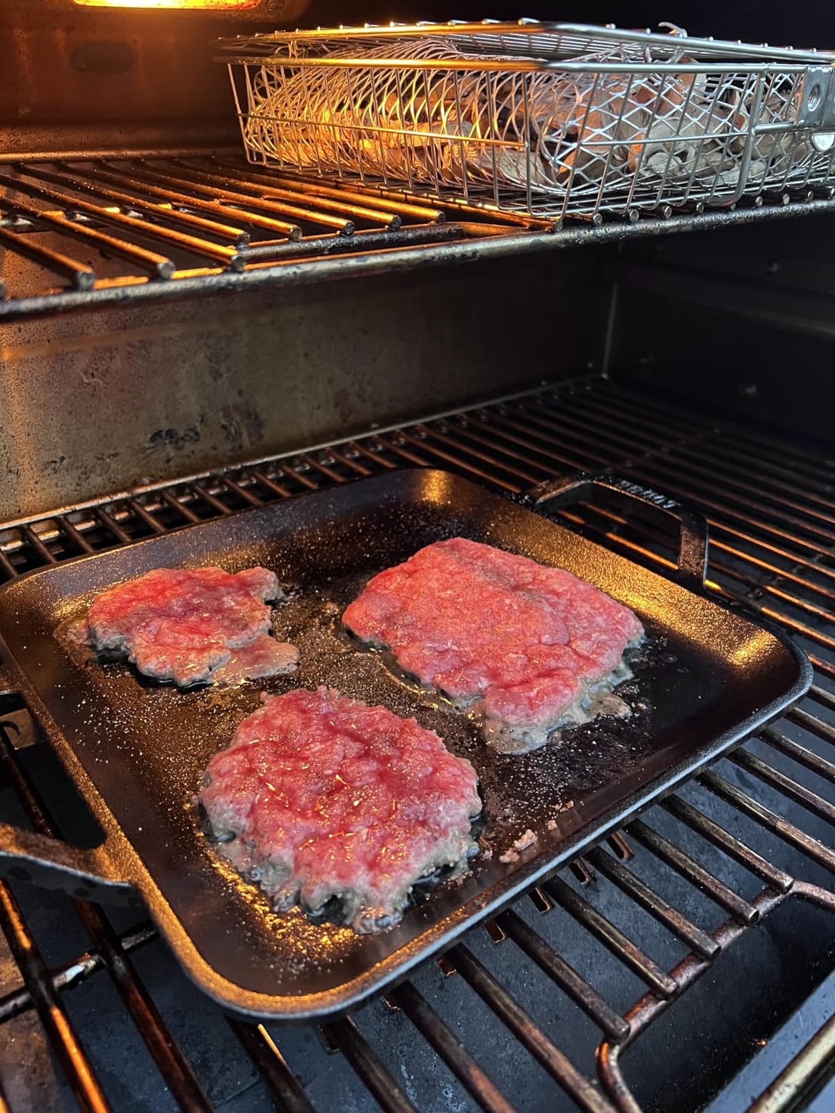Premium Cast Iron Smash Burger Press incl. 25 Patty Paper customer photo 1