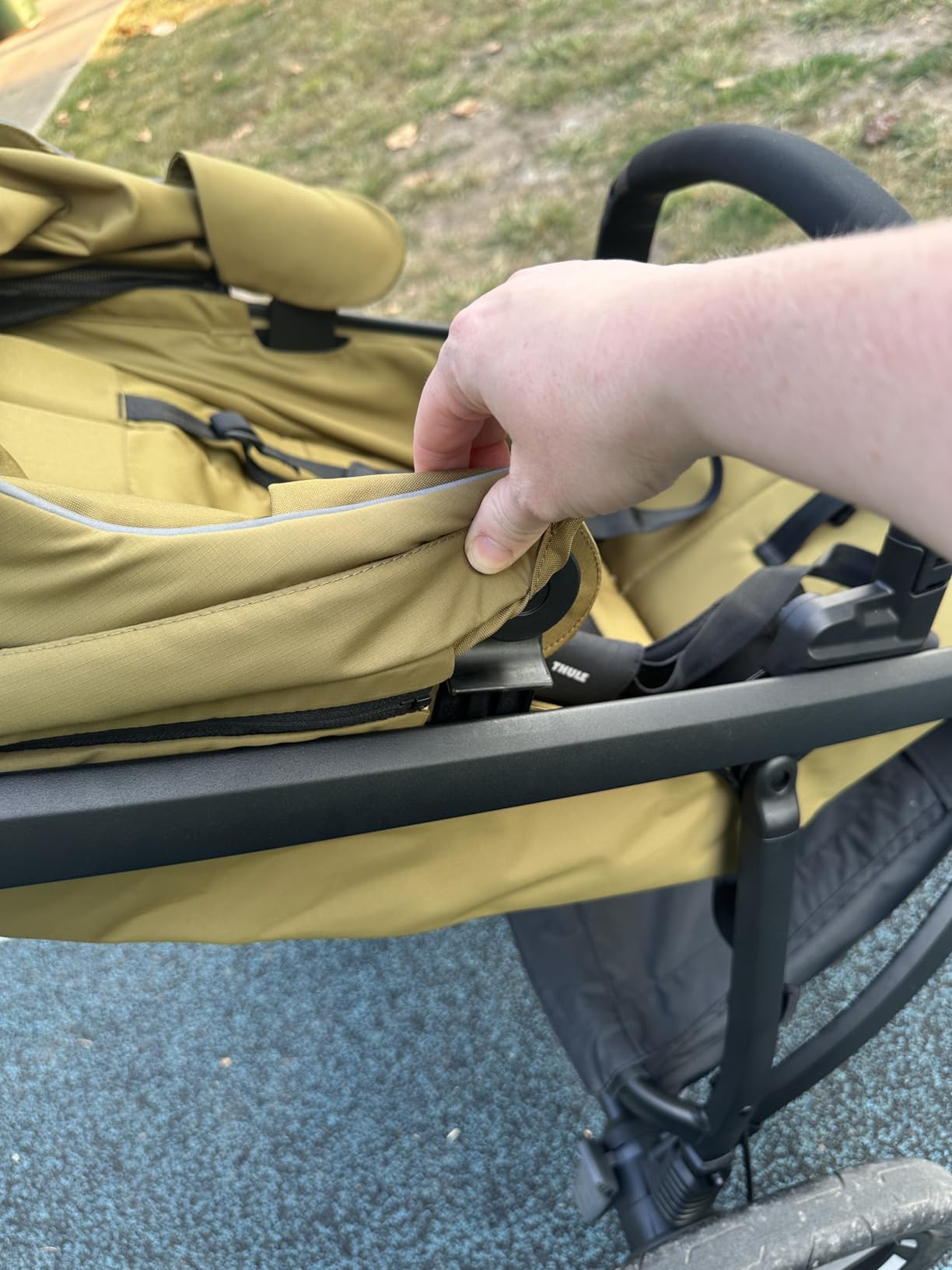 Thule Urban Glide 3 Double Child All-Terrain Stroller, One-Handed fold with self Standing Design, Air-Filled Tires, Upright Seats with Adjustable Recline and Built-in Leg Rest customer photo 1