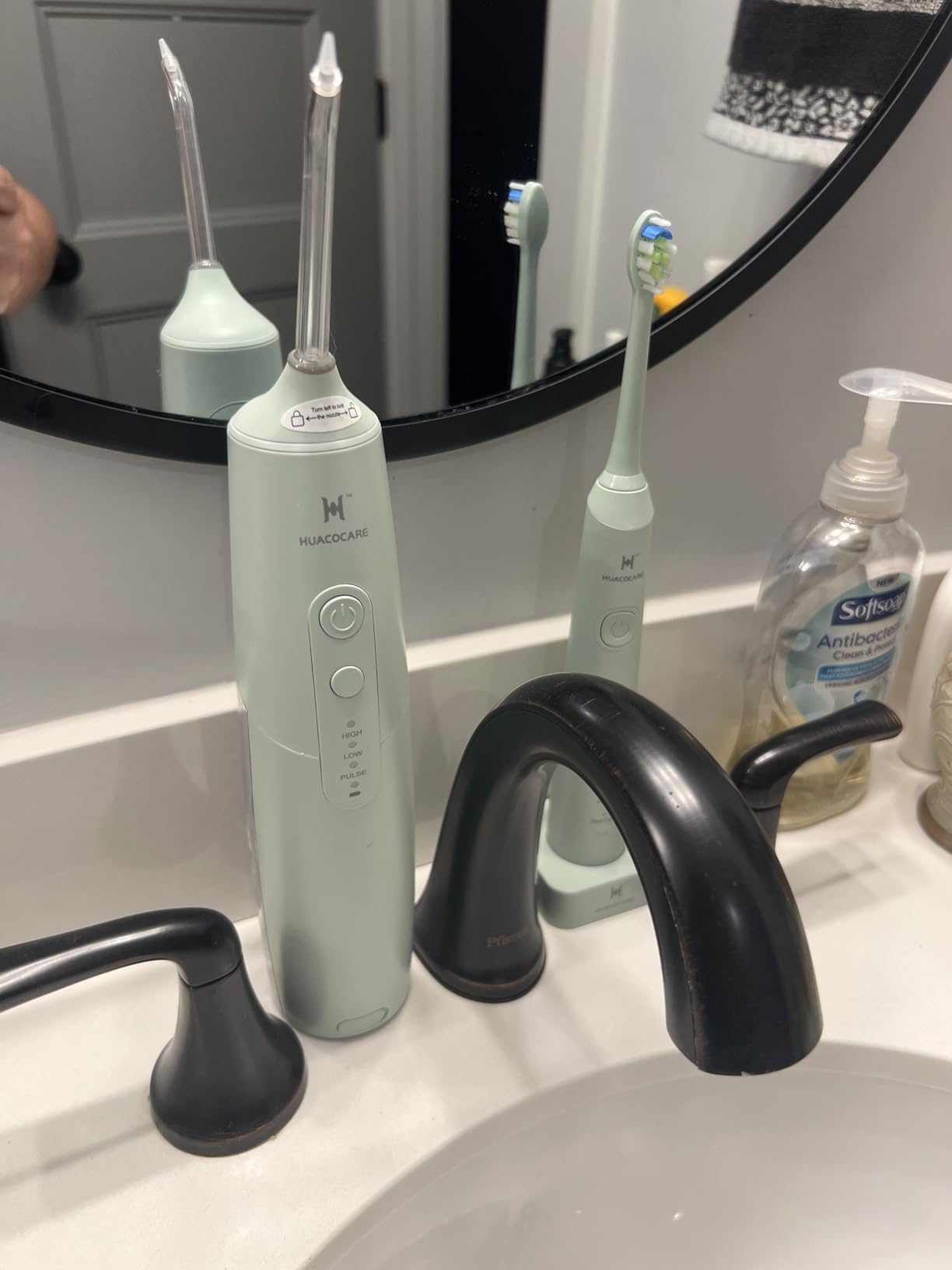 2-1 Oral Clean Kit- Water Dental flosser & Electric Toothbrush Combo- Brushing & Flossing- for Teeth Cleaning and Gum Health (Black) customer photo 1