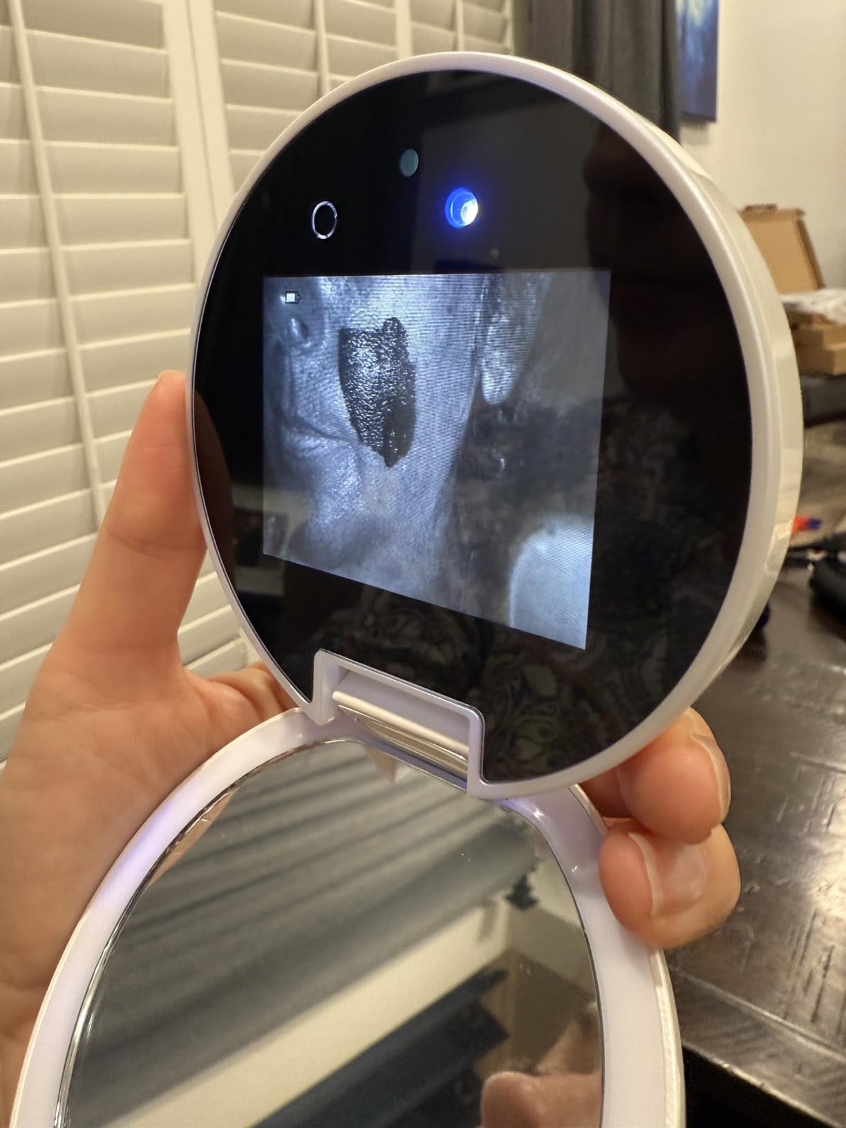 DESCHEN UV Camera Mirror for Sunscreen Test with 2X Makeup Mirror customer photo 1