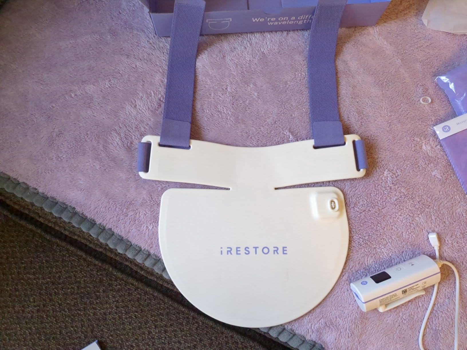 iRestore Illumina LED Neck & Chest Anti Aging Mask – for Smoother, Firmer and Glowing Skin at Home – Red and Infrared Light Therapy for Neck – Red Light Skincare Device with 230 LEDs (White) customer photo 1