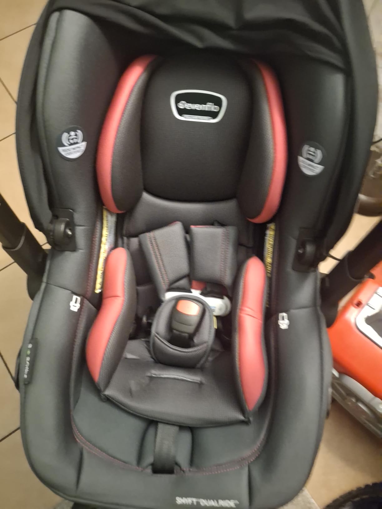 Evenflo Shyft DualRide Preemie and Infant Car Seat Stroller Combo customer photo 2