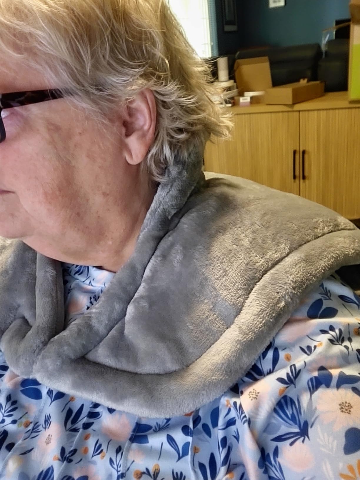 Massaging Heating Pad for Back, Neck and Shoulder Massager customer photo 2