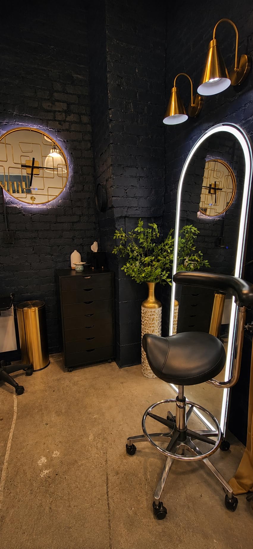Alpen 71x26 Inches Arched LED Full Length Mirror, Floor Mirror with Stand customer photo 2