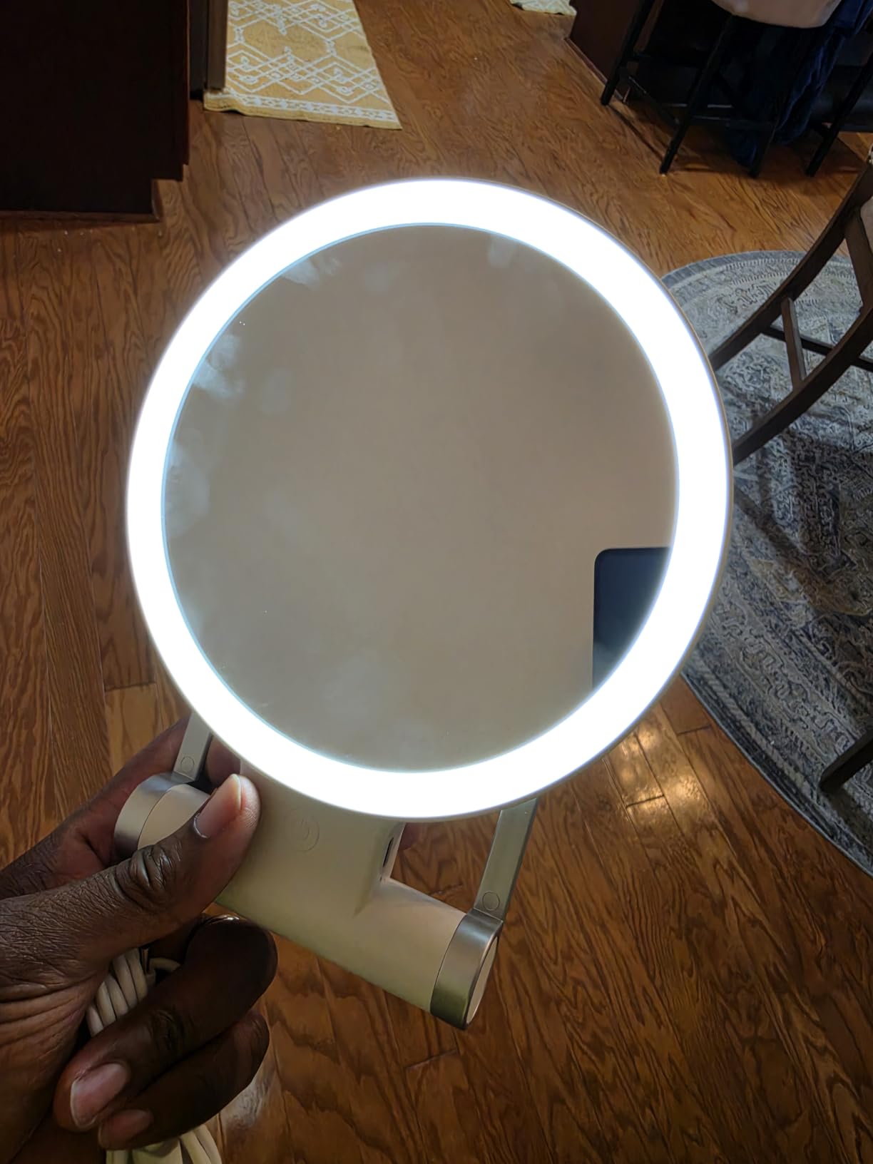 B Beauty Planet Magnifying Mirror with Light 30X, 2000mAh 1X/ 30X Magnifying Makeup Mirror with Standable Base & Tweezers, 3 Color Modes with Adjustable Brightness& Smart Display, Foldable for Travel customer photo 1