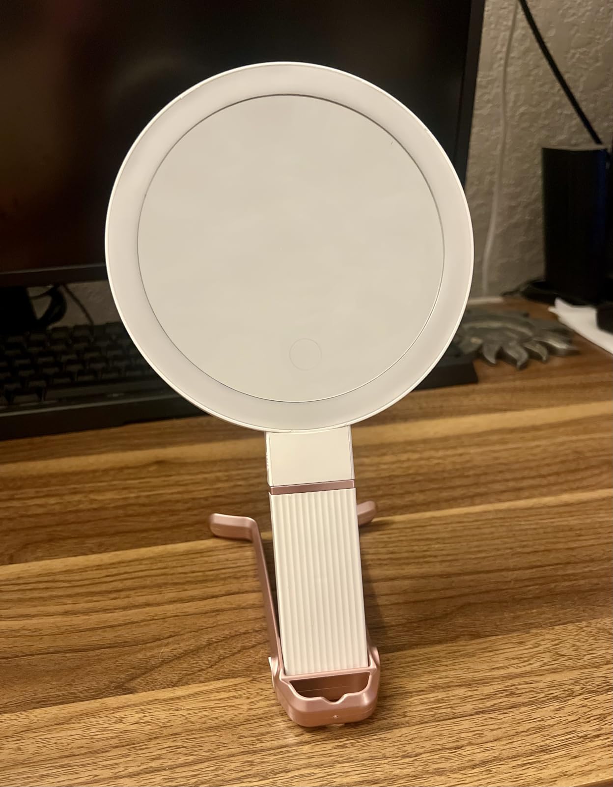 30X Travel Magnifying Mirror with Light, Height Adjustable Vanity Mirror with Phone Holder Stand, Portable Compact Handheld Makeup Mirror with Smart Display for Travel, Daily Makeup Use, White customer photo 1