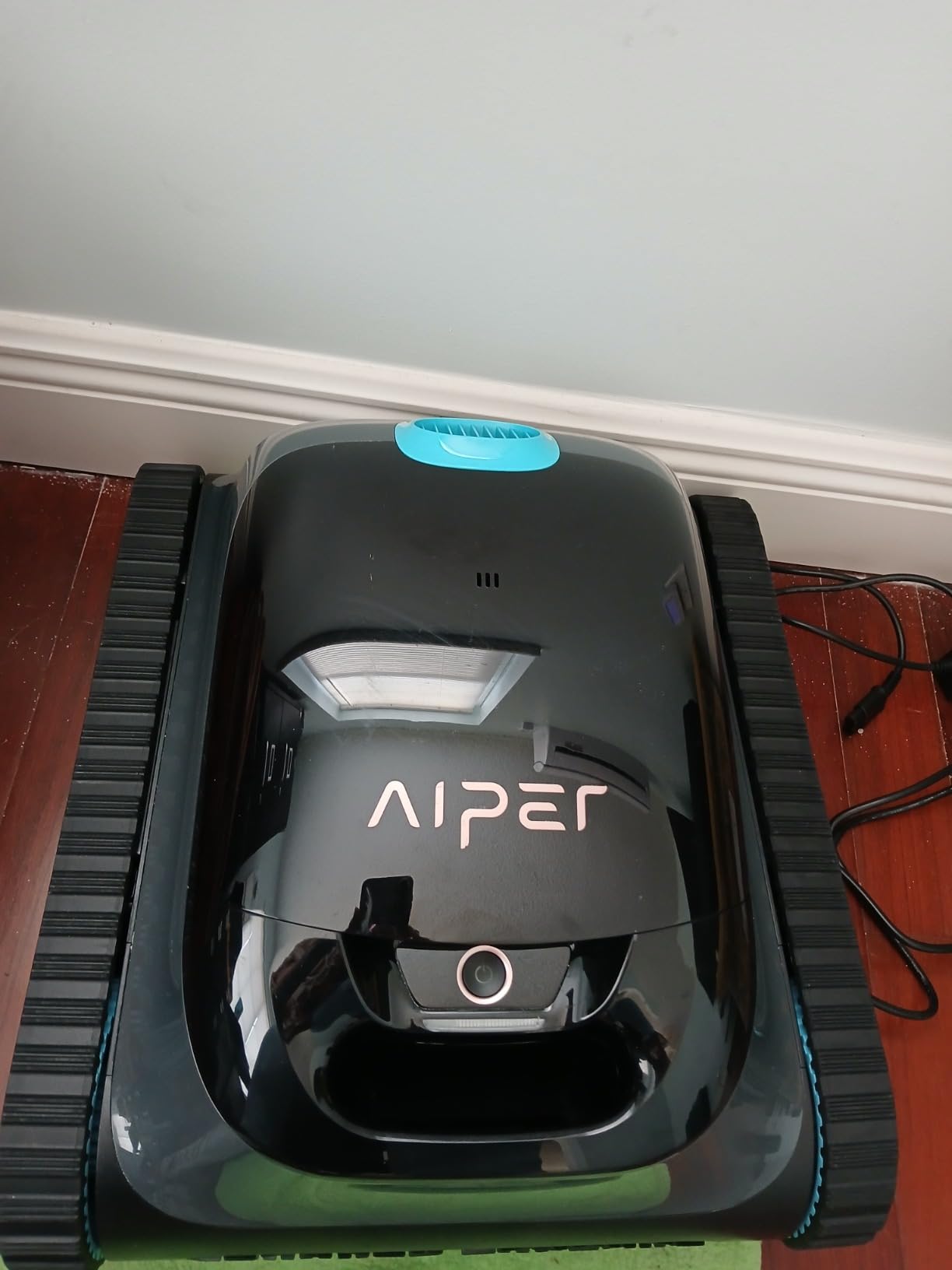 Aiper Scuba S3 Robotic Pool Cleaner with Auto-Parking & Alerts, Azure customer photo 2